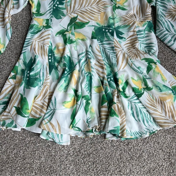 Gianni Bini Tropical Palm Leaf Print Flowing Mini Dress, Size Small - Picture 3 of 11